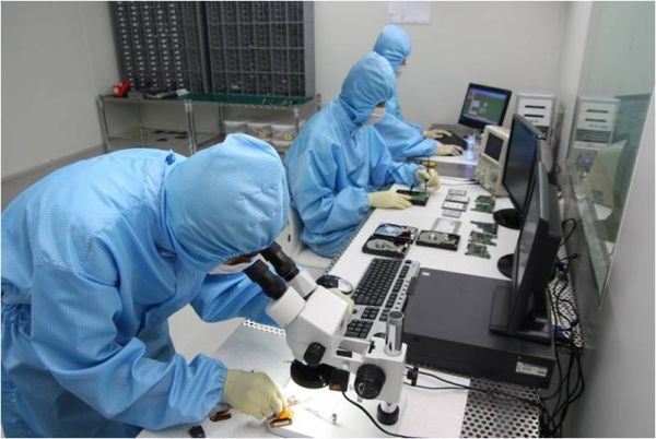 Copie secteur par secteur d'un disque dur vers un support sain lors d'un clonage professionnel