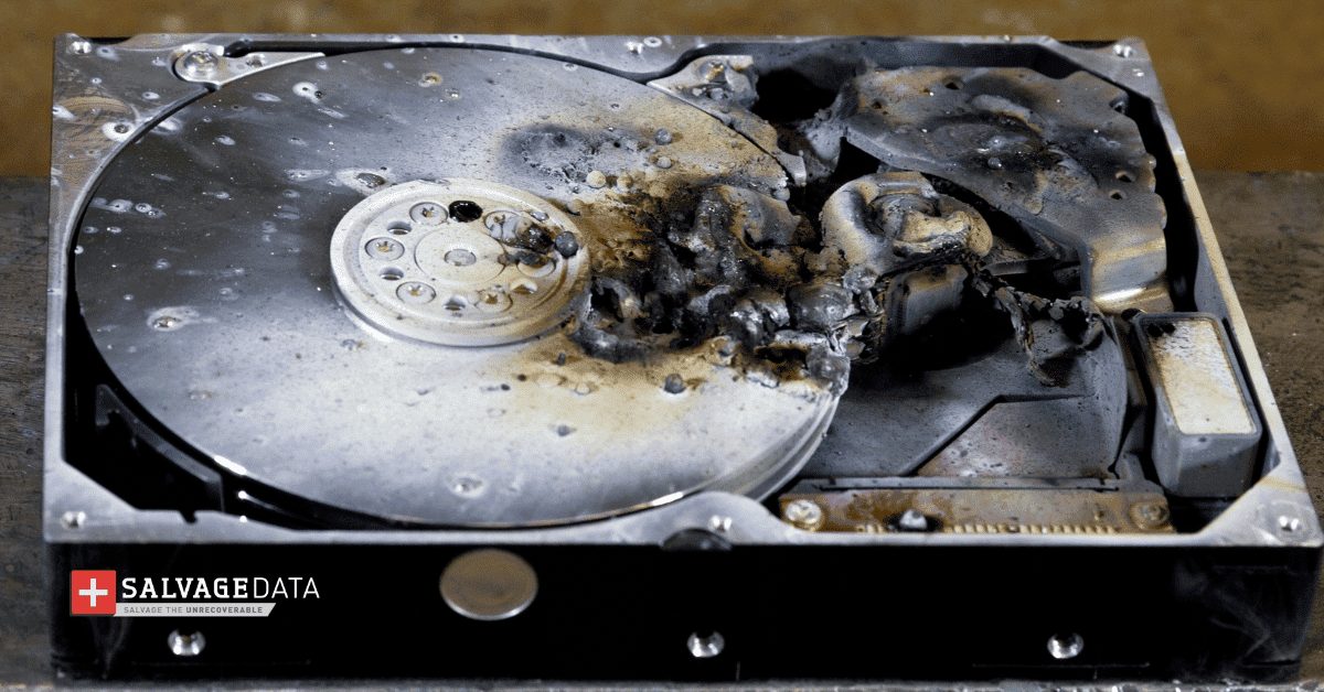 Roulements à billes usés d'un moteur spindle de disque dur après plusieurs années